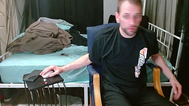 cguffey2284's cam snapshot