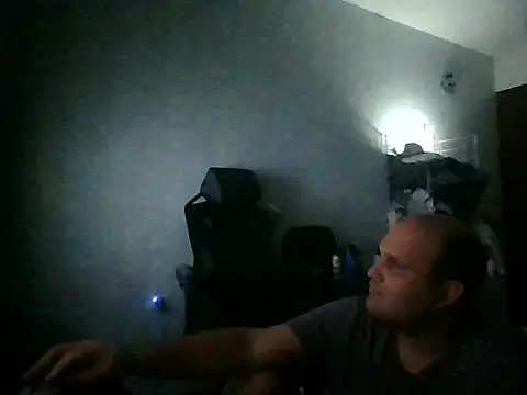 Heavy_Rebellx's cam snapshot