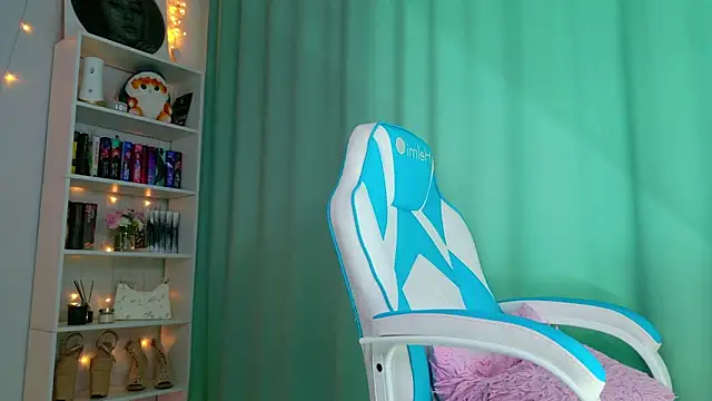 Mercedes_Robinson's cam snapshot