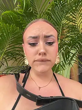 KiraSunshine live sex cam