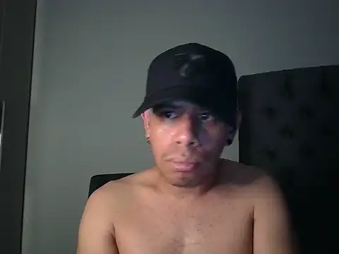 WILD_BIGCOCK35's cam snapshot