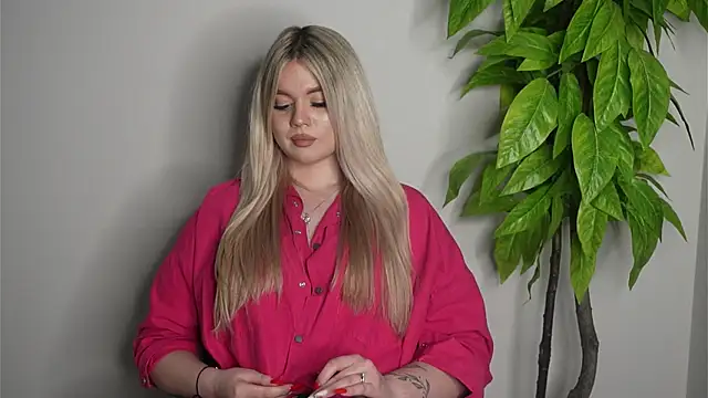 ScarletBohl live sex cam