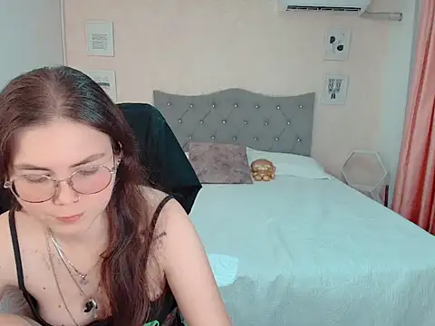 lexalove_doll's cam snapshot