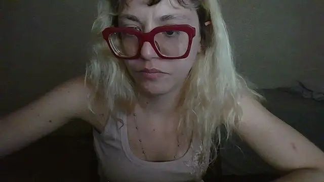 BlondieTami's cam snapshot