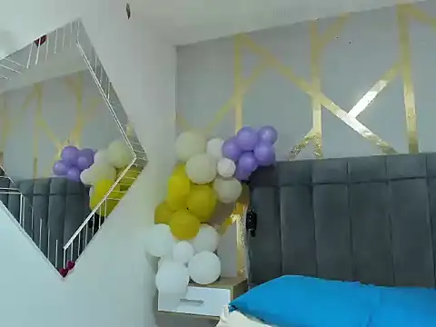 victoriaa_tall's cam snapshot