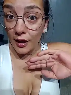 kuramaqueen's cam snapshot