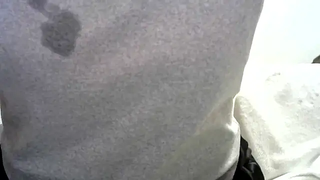 leopiii-iiJP's cam snapshot