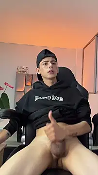 Sebastian_Reed live sex cam