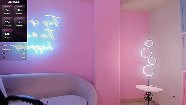 BellaThompsonX's cam snapshot