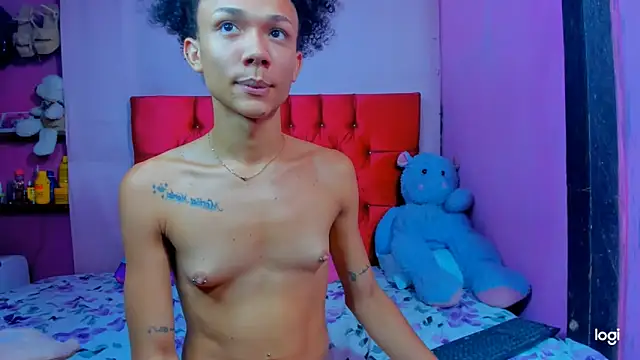 StassieBell live sex cam