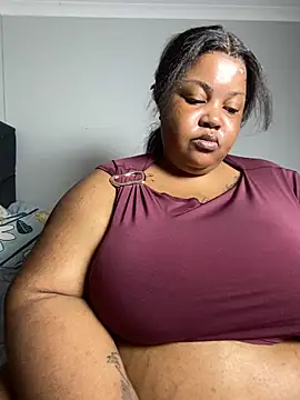 MissLola27 live sex cam