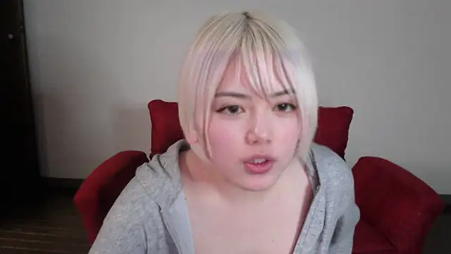 uru_luv000's cam snapshot