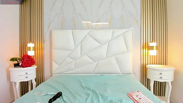 naomibely's cam snapshot