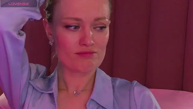 EvelynPoole's cam snapshot