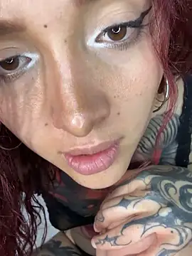 SelenaRouge1's cam snapshot