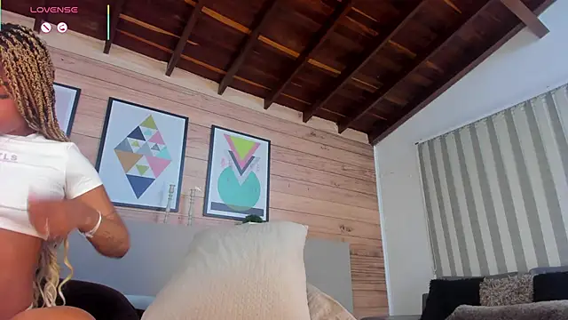 AriaFoster live sex cam