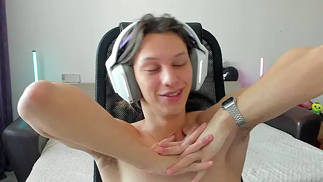 Ostin_meow live sex cam