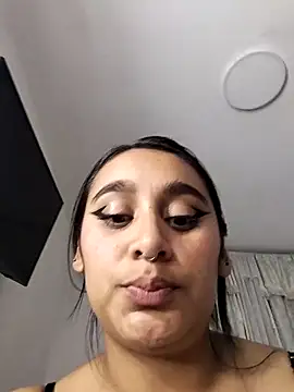 amira_moon18's cam snapshot