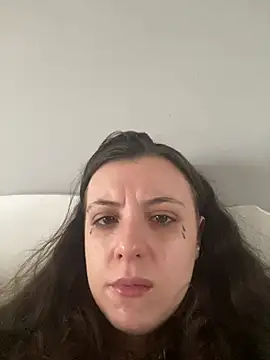 bunnythetailor's cam snapshot