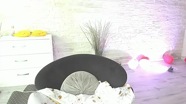 BellaNoir_'s cam snapshot