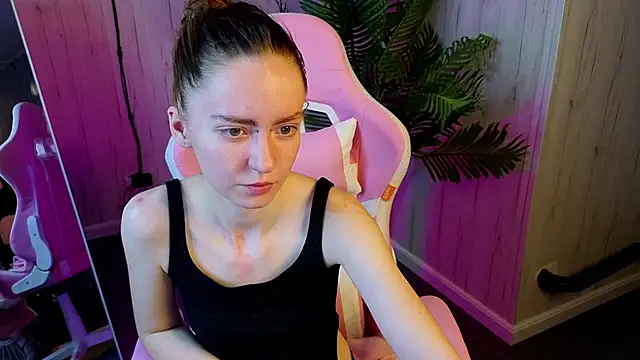 KristineValbuena's cam snapshot