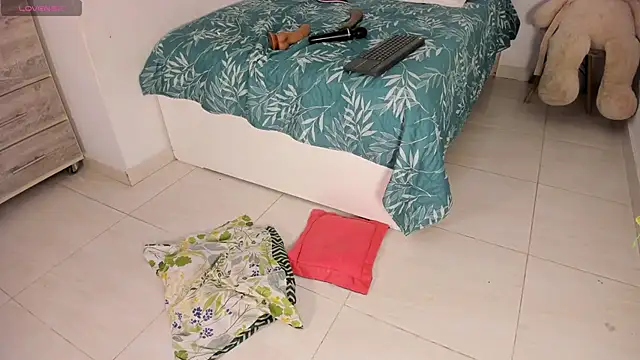 flor_herrera01's cam snapshot