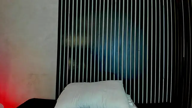 melodyphillips_2_'s cam snapshot