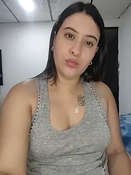 mialorents's cam snapshot