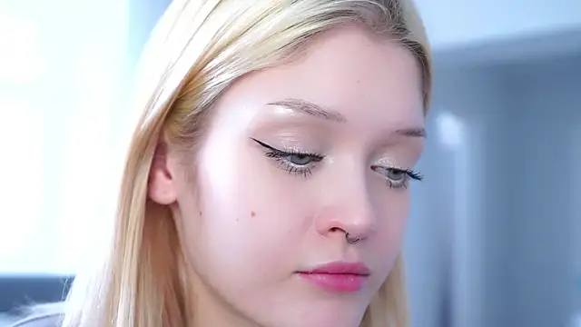 TaraBomstad's cam snapshot