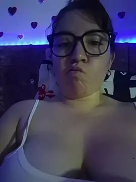 annyaparis's cam snapshot