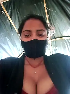 Poonam8080 live sex cam