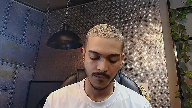 MarcusRain_'s cam snapshot