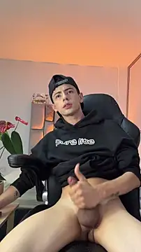 Sebastian_Reed's cam snapshot