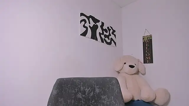 Nia13's cam snapshot