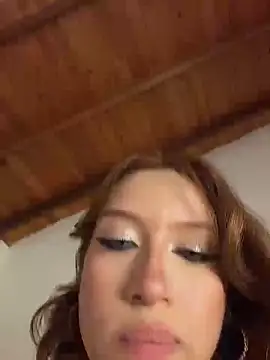 Alison_Ivanova's cam snapshot