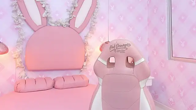 LIA_SWAN_ live sex cam