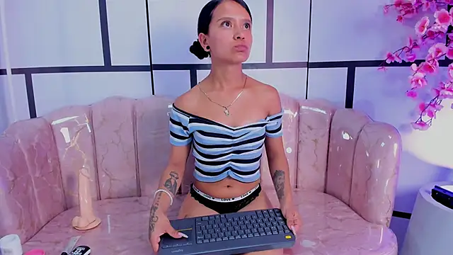 SaraJoness__'s cam snapshot