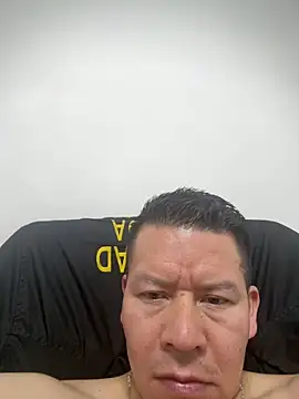 Manu0586 live sex cam