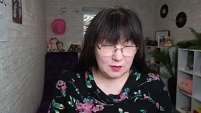 Tori_Twirl's cam snapshot