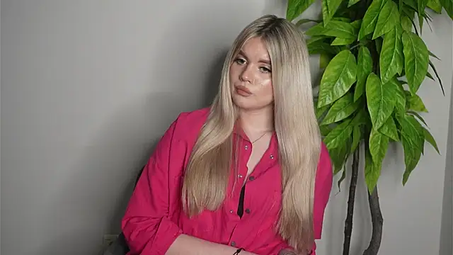 ScarletBohl's cam snapshot