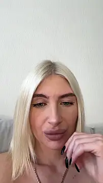 Mia_Roxie's cam snapshot