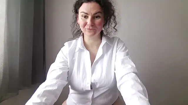 LexiMira254's cam snapshot