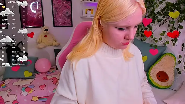 art_lovee's cam snapshot