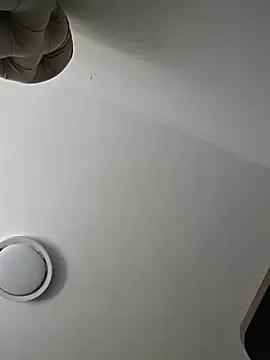 AvaSquirtMilf's cam snapshot