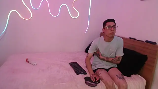 zoe-mate14 live sex cam