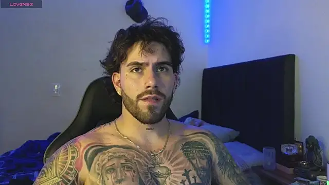 Ades_Lowe live sex cam