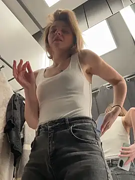 ValenciaShock live sex cam