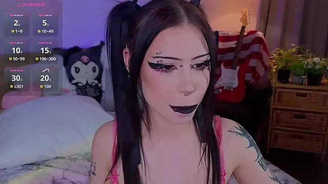 venomeowww__ live sex cam