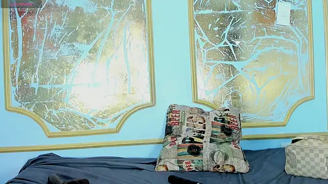 melaniecooperr's cam snapshot