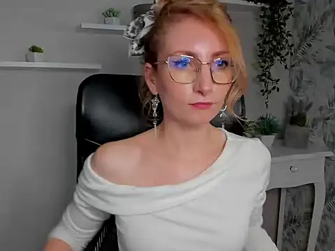 CinderellaMoon's cam snapshot